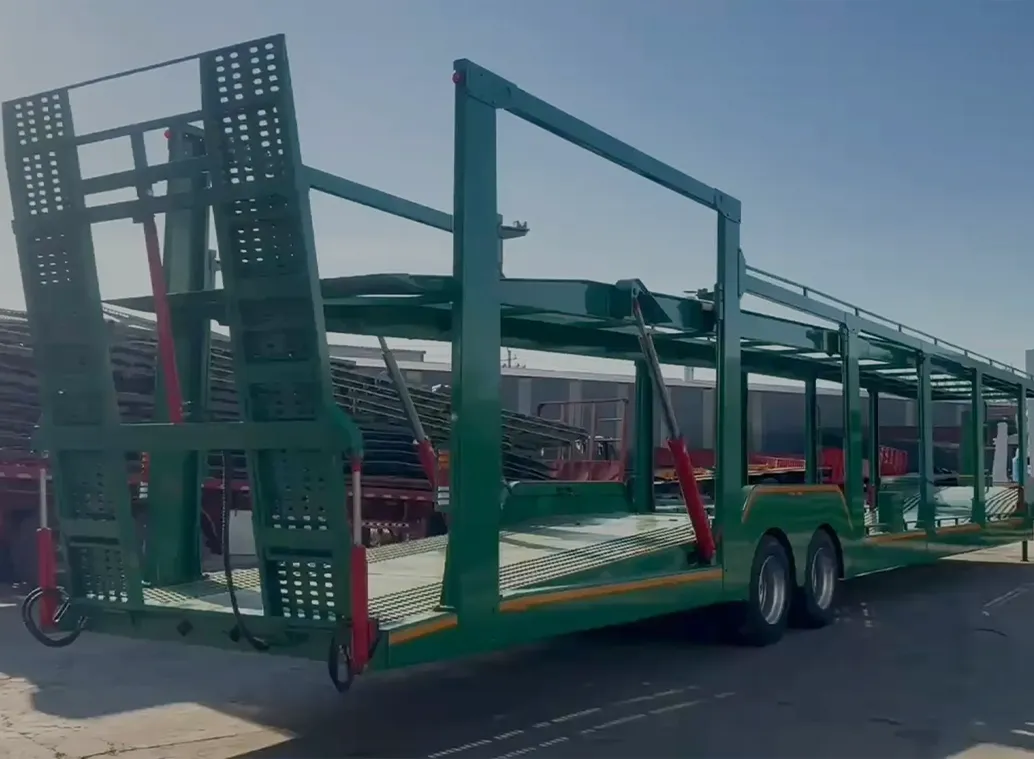 نصف مقطورة حاملة سيارات نصف مقطورة لعملائنا في قطر