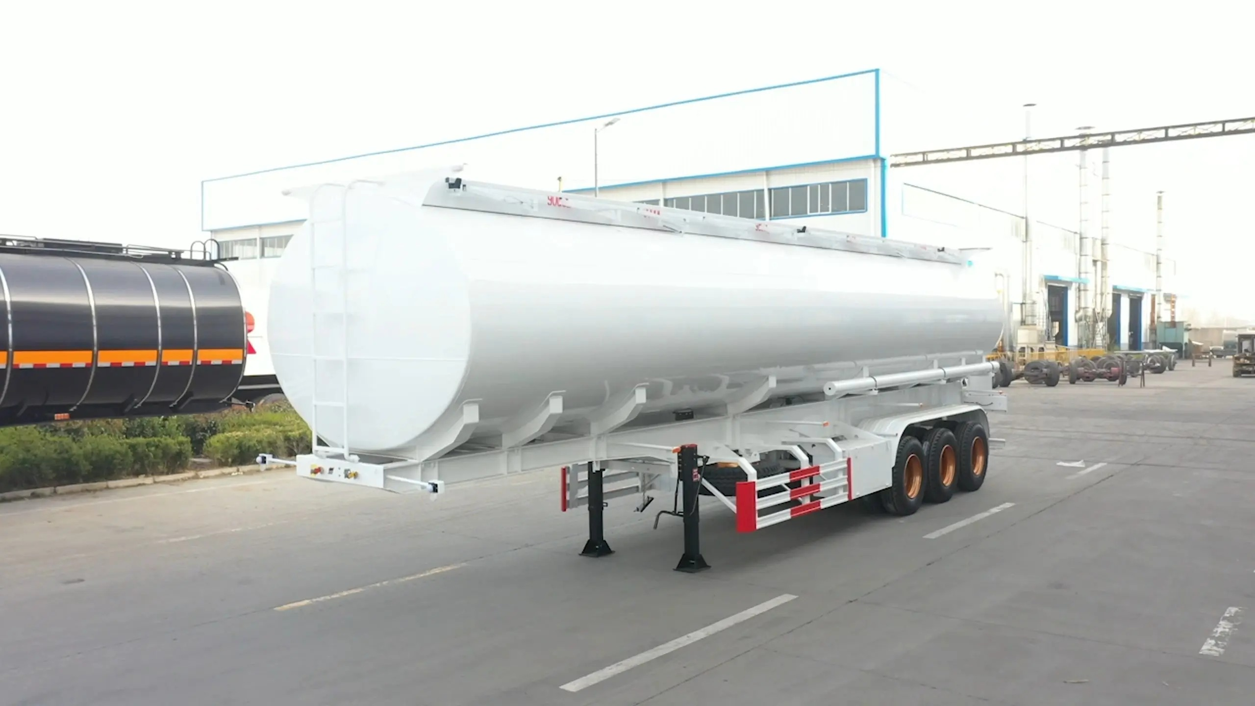 Congolese Customer Orders Fuel Tanker Semi Trailers